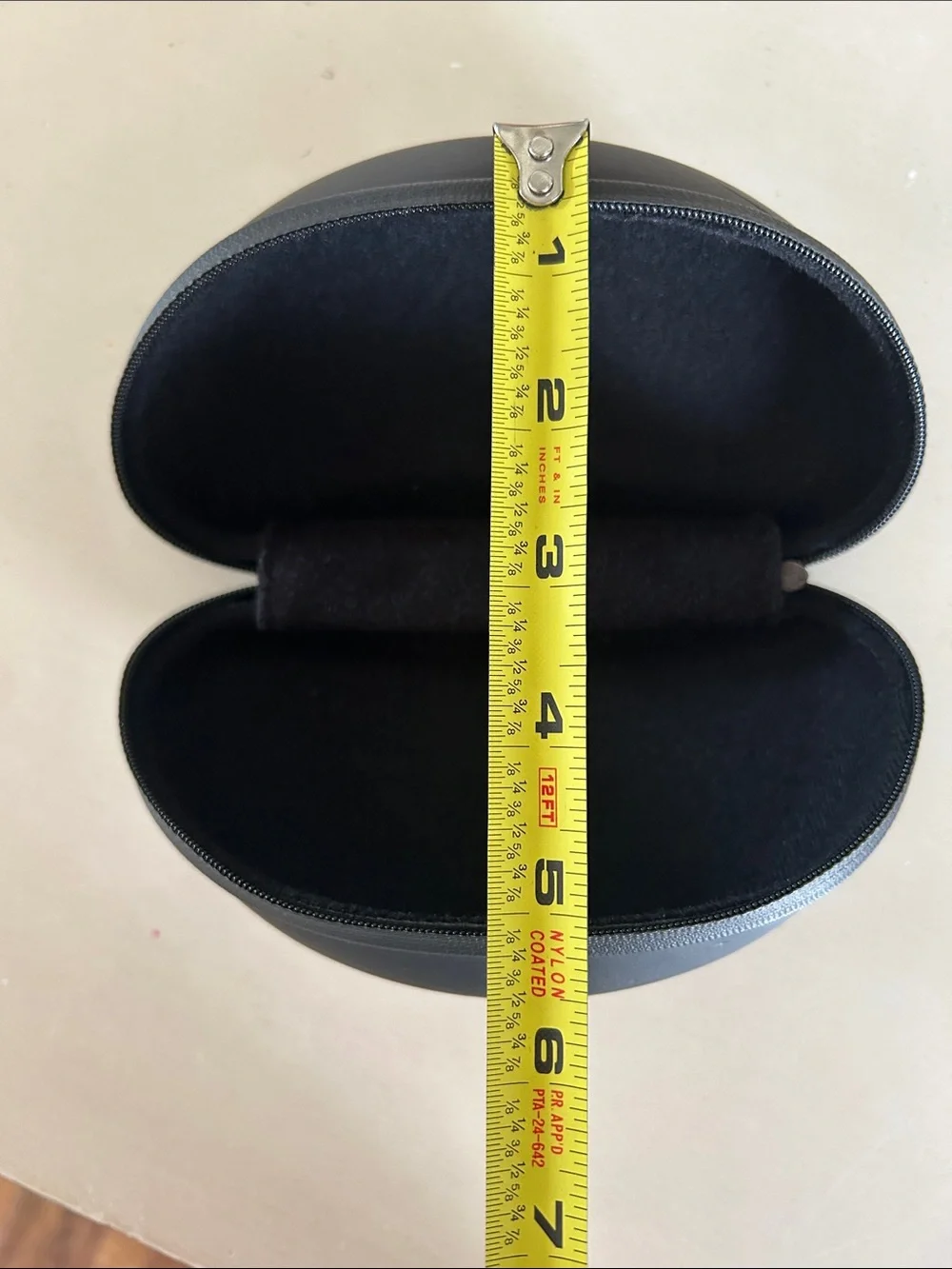 GIORGIO ARMANI Sunglasses Glasses Hard Shell Case Black Lens Cloth Cleaning Wipe